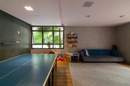 Apartamento à venda com 215m², 4 quartos e 3 vagas Apartamento à venda com 215m², 4 quartos e 3 vagasSala de Jogos