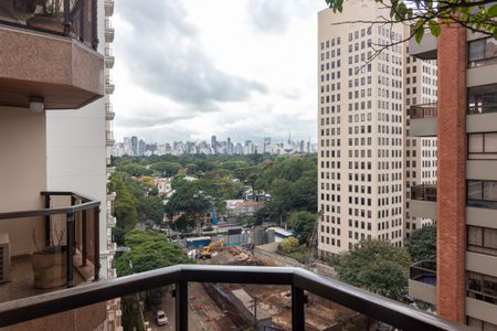 Apartamento à venda com 215m², 4 quartos e 3 vagas Apartamento à venda com 215m², 4 quartos e 3 vagasSuíte 2