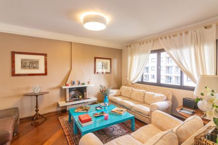 Apartamento à venda com 215m², 4 quartos e 3 vagas Apartamento à venda com 215m², 4 quartos e 3 vagasSala