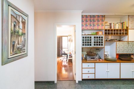 Apartamento à venda com 215m², 4 quartos e 3 vagas Apartamento à venda com 215m², 4 quartos e 3 vagasCopa