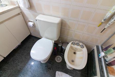 Apartamento à venda com 215m², 4 quartos e 3 vagas Apartamento à venda com 215m², 4 quartos e 3 vagasBanheiro da Suíte 4