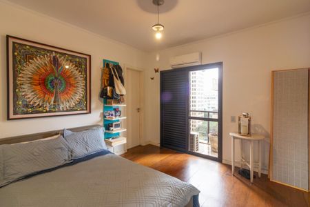 Apartamento à venda com 215m², 4 quartos e 3 vagas Apartamento à venda com 215m², 4 quartos e 3 vagasSuíte 1