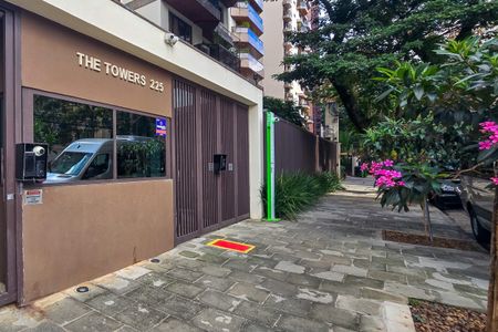 Apartamento à venda com 215m², 4 quartos e 3 vagas Apartamento à venda com 215m², 4 quartos e 3 vagasFachada