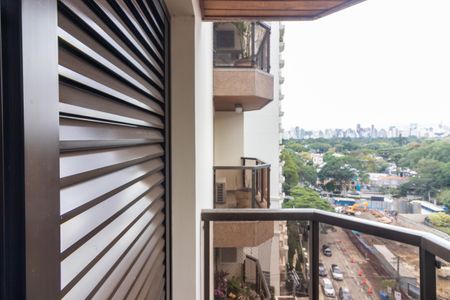 Apartamento à venda com 215m², 4 quartos e 3 vagas Apartamento à venda com 215m², 4 quartos e 3 vagasSuíte 2