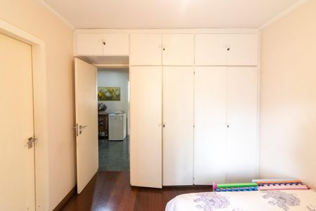 Apartamento à venda com 215m², 4 quartos e 3 vagas Apartamento à venda com 215m², 4 quartos e 3 vagasSuíte 2