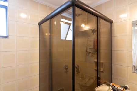 Apartamento à venda com 215m², 4 quartos e 3 vagas Apartamento à venda com 215m², 4 quartos e 3 vagasBanheiro da Suíte 1
