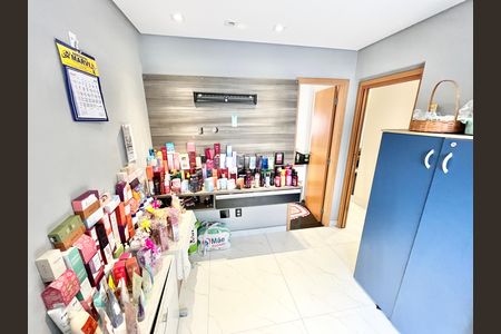 Apartamento à venda com 85m², 2 quartos e 2 vagas Apartamento à venda com 85m², 2 quartos e 2 vagasQuarto 2 - Suíte