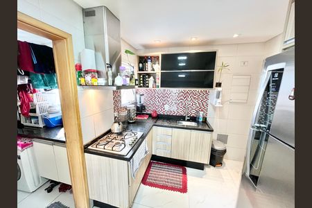 Apartamento à venda com 85m², 2 quartos e 2 vagas Apartamento à venda com 85m², 2 quartos e 2 vagasCozinha