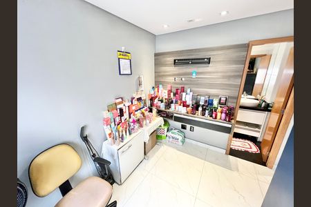Apartamento à venda com 85m², 2 quartos e 2 vagas Apartamento à venda com 85m², 2 quartos e 2 vagasQuarto 2 - Suíte