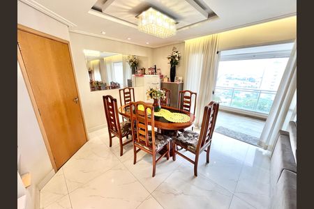 Apartamento à venda com 85m², 2 quartos e 2 vagas Apartamento à venda com 85m², 2 quartos e 2 vagasSala