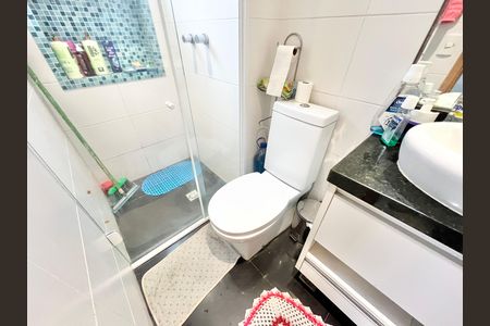 Apartamento à venda com 85m², 2 quartos e 2 vagas Apartamento à venda com 85m², 2 quartos e 2 vagasBanheiro da Suíte 2