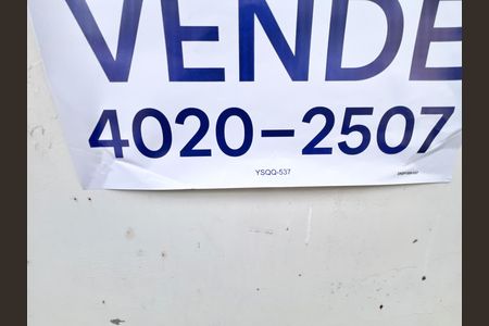 Casa à venda com 80m², 4 quartos e 6 vagas Casa à venda com 80m², 4 quartos e 6 vagasFachada/Placa