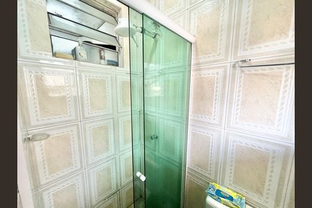 Casa à venda com 80m², 4 quartos e 6 vagas Casa à venda com 80m², 4 quartos e 6 vagasBanheiro da Suíte 1