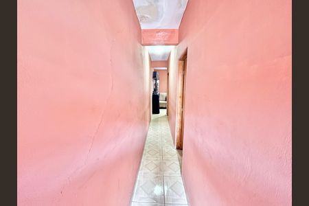 Casa à venda com 80m², 4 quartos e 6 vagas Casa à venda com 80m², 4 quartos e 6 vagasCorredor