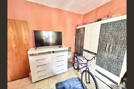 Casa à venda com 80m², 4 quartos e 6 vagas Casa à venda com 80m², 4 quartos e 6 vagasQuarto 1 - Suíte