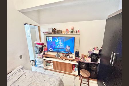 Casa à venda com 80m², 4 quartos e 6 vagas Casa à venda com 80m², 4 quartos e 6 vagasQuarto 3