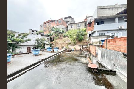 Casa à venda com 80m², 4 quartos e 6 vagas Casa à venda com 80m², 4 quartos e 6 vagasTerraço