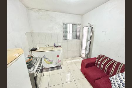 Casa à venda com 80m², 4 quartos e 6 vagas Casa à venda com 80m², 4 quartos e 6 vagasCozinha 3