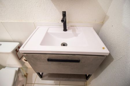 Apartamento para alugar com 42m², 2 quartos e 1 vaga Apartamento para alugar com 42m², 2 quartos e 1 vagaBanheiro