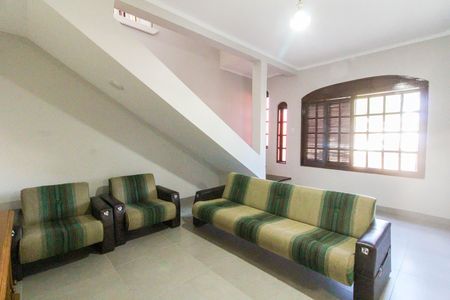 Casa para alugar com 193m², 3 quartos e 2 vagas Casa para alugar com 193m², 3 quartos e 2 vagasSala 1