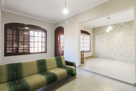 Casa para alugar com 193m², 3 quartos e 2 vagas Casa para alugar com 193m², 3 quartos e 2 vagasSala 1