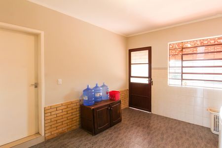 Casa para alugar com 193m², 3 quartos e 2 vagas Casa para alugar com 193m², 3 quartos e 2 vagasÁrea de Serviço
