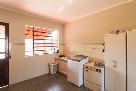 Casa para alugar com 193m², 3 quartos e 2 vagas Casa para alugar com 193m², 3 quartos e 2 vagasÁrea de Serviço