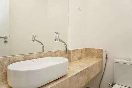 Lavabo  de apartamento para alugar com 2 quartos, 75m² em Funcionários, Belo Horizonte