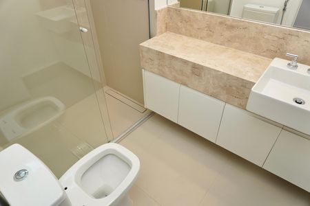 Suíte 1 - Banheiro  de apartamento para alugar com 2 quartos, 75m² em Funcionários, Belo Horizonte