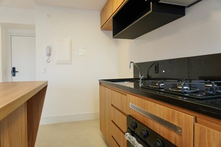 Apartamento para alugar com 75m², 2 quartos e 2 vagas Apartamento para alugar com 75m², 2 quartos e 2 vagasCozinha e Área de Serviço
