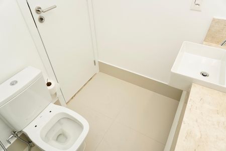 Banheiro da Suíte 2 de apartamento para alugar com 2 quartos, 75m² em Funcionários, Belo Horizonte