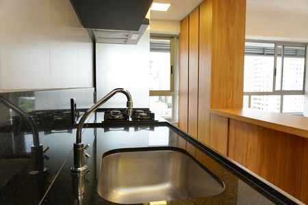 Apartamento para alugar com 75m², 2 quartos e 2 vagas Apartamento para alugar com 75m², 2 quartos e 2 vagasCozinha e Área de Serviço