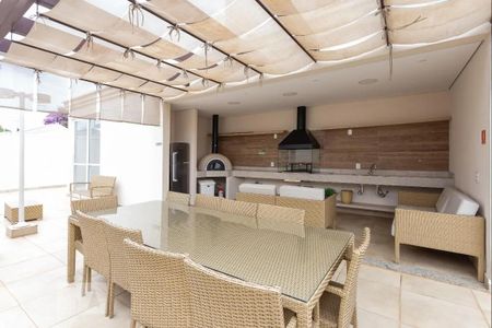 Apartamento à venda com 165m², 3 quartos e 3 vagas Apartamento à venda com 165m², 3 quartos e 3 vagasÁrea comum - Churrasqueira