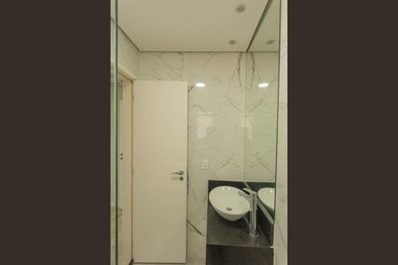 Apartamento à venda com 165m², 3 quartos e 3 vagas Apartamento à venda com 165m², 3 quartos e 3 vagasBanheiro da Suíte 1