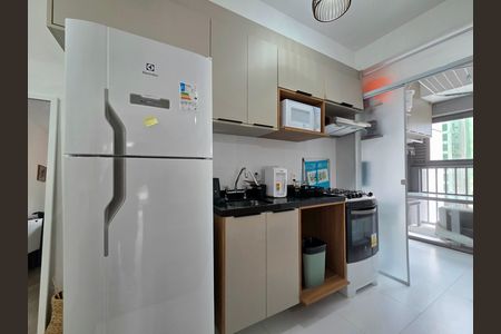 Cozinha de apartamento para alugar com 1 quarto, 49m² em Indianópolis, São Paulo