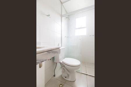 Apartamento para alugar com 70m², 2 quartos e 1 vaga Apartamento para alugar com 70m², 2 quartos e 1 vagaBanheiro da Suíte