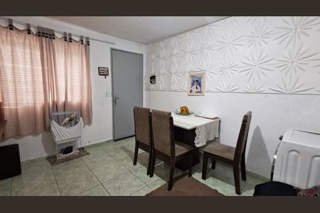 Sala de apartamento para alugar com 2 quartos, 43m² em Jundiapeba, Mogi das Cruzes