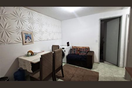 Sala de apartamento para alugar com 2 quartos, 43m² em Jundiapeba, Mogi das Cruzes