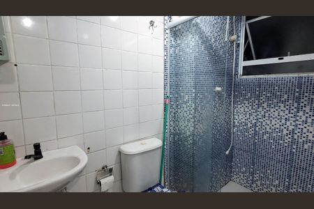 Banheiro de apartamento para alugar com 2 quartos, 43m² em Jundiapeba, Mogi das Cruzes
