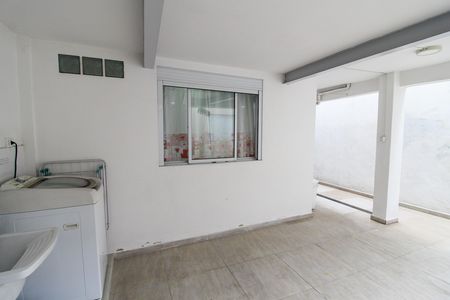Studio para alugar com 70m², 1 quarto e 1 vagaQuintal