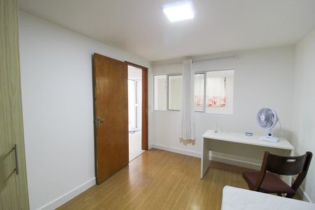 Quarto 1 de kitnet/studio para alugar com 1 quarto, 70m² em Jardim Odete, São Paulo