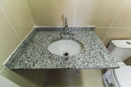 Apartamento para alugar com 48m², 2 quartos e 1 vaga Apartamento para alugar com 48m², 2 quartos e 1 vagaBanheiro