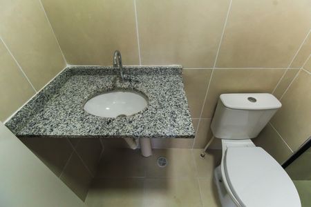 Apartamento para alugar com 48m², 2 quartos e 1 vaga Apartamento para alugar com 48m², 2 quartos e 1 vagaBanheiro