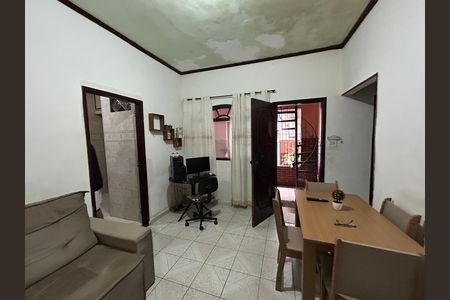 Sala de casa para alugar com 3 quartos, 80m² em Engenheiro Leal, Rio de Janeiro