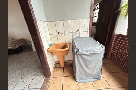 Casa para alugar com 80m², 3 quartos e 1 vagaÁrea de Serviço