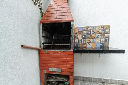 Casa à venda com 132m², 3 quartos e 2 vagas Casa à venda com 132m², 3 quartos e 2 vagasQuintal e Áread e Serviço