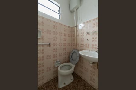 Casa à venda com 132m², 3 quartos e 2 vagas Casa à venda com 132m², 3 quartos e 2 vagasBanheiro de serviço