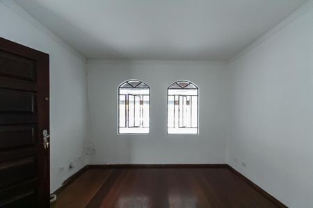 Casa à venda com 132m², 3 quartos e 2 vagas Casa à venda com 132m², 3 quartos e 2 vagasSala
