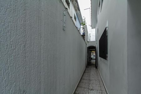 Casa à venda com 132m², 3 quartos e 2 vagas Casa à venda com 132m², 3 quartos e 2 vagasCorredor Lateral