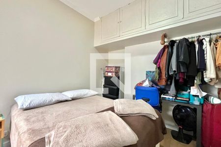 Casa à venda com 3 quartos, 378m² em Cidade Vargas, São Paulo
